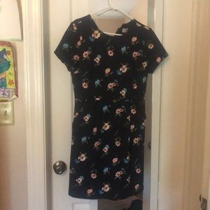 LOFT floral mini dress with pockets!